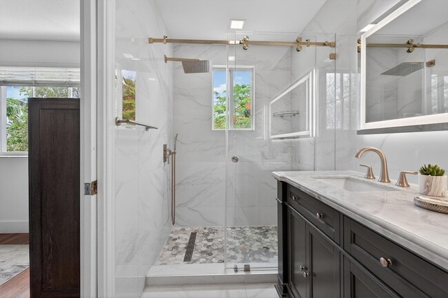Building Photo - 1374 Canary Island Dr