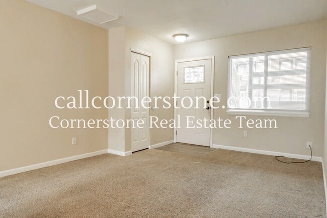 Building Photo - 625 Yuma St