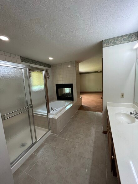 Building Photo - 7960 Compton Ct
