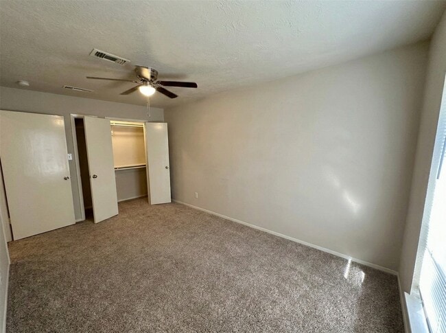 Building Photo - 206 Verna St