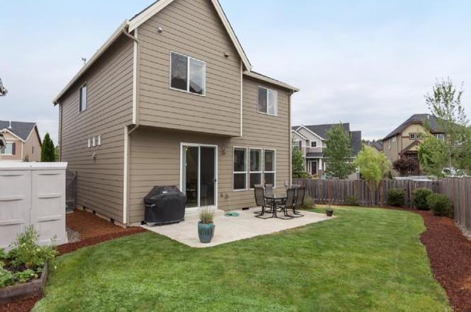 Building Photo - 16575 SE Windswept Waters Dr