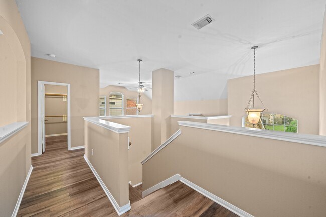 Building Photo - 12714 Mardi Gras Dr