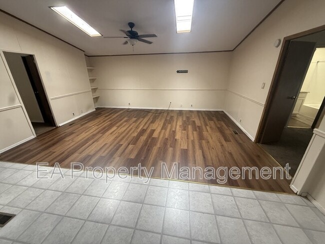 Building Photo - 7308 Turtledove Ln NE