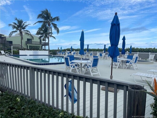 Building Photo - 2355 NE Ocean Blvd