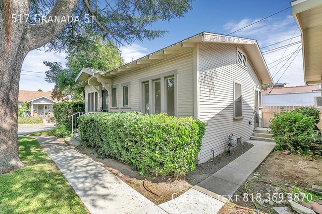 Building Photo - 517 Granada St