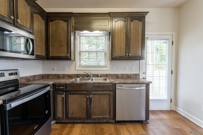 Building Photo - 105 Kaleigh Paige Cir