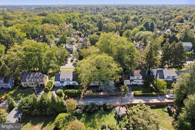 Building Photo - 433 Haverford Rd