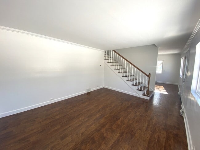 Building Photo - 7935 S Lorel Ave
