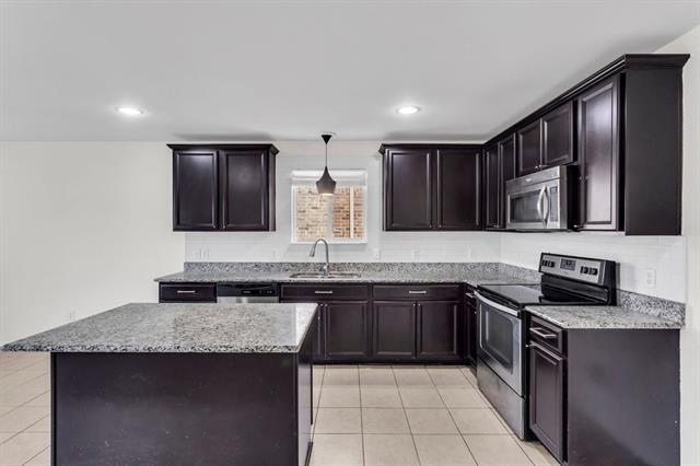 Building Photo - 3021 Adrian Creek Dr