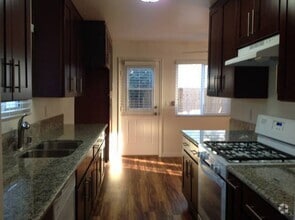Building Photo - Beautiful Canyon View Home on a Cul de Sac