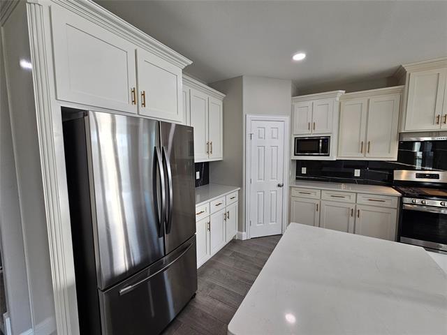 Building Photo - 610 Parker Cir