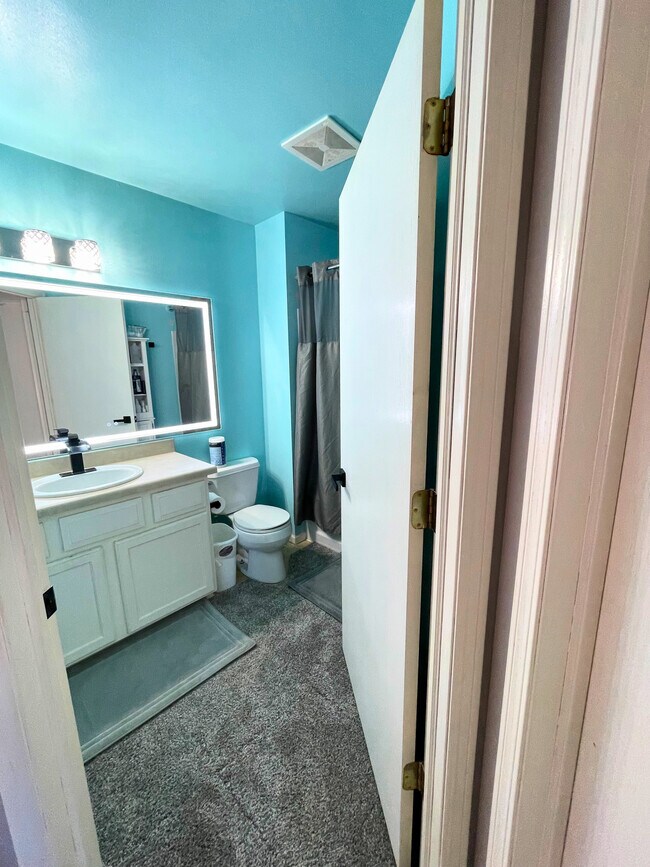 Building Photo - Freese Lane