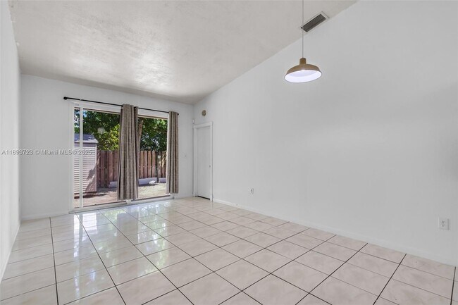 Building Photo - 6713 NW 188th Terrace