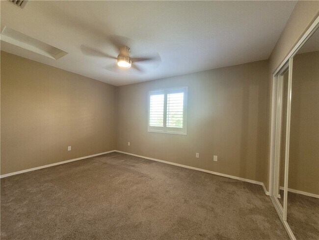 Building Photo - 2986 Ladera Dr
