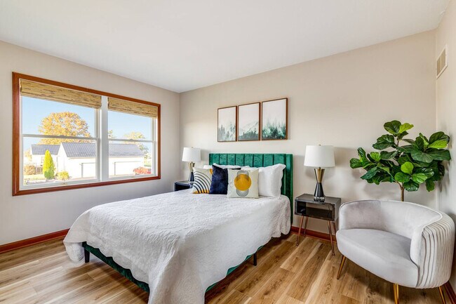 Building Photo - 10268 Cleveland Rd