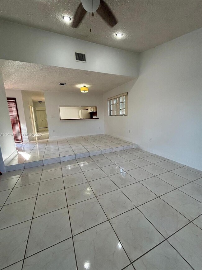 Building Photo - 9211 SW 123rd Ave Ct