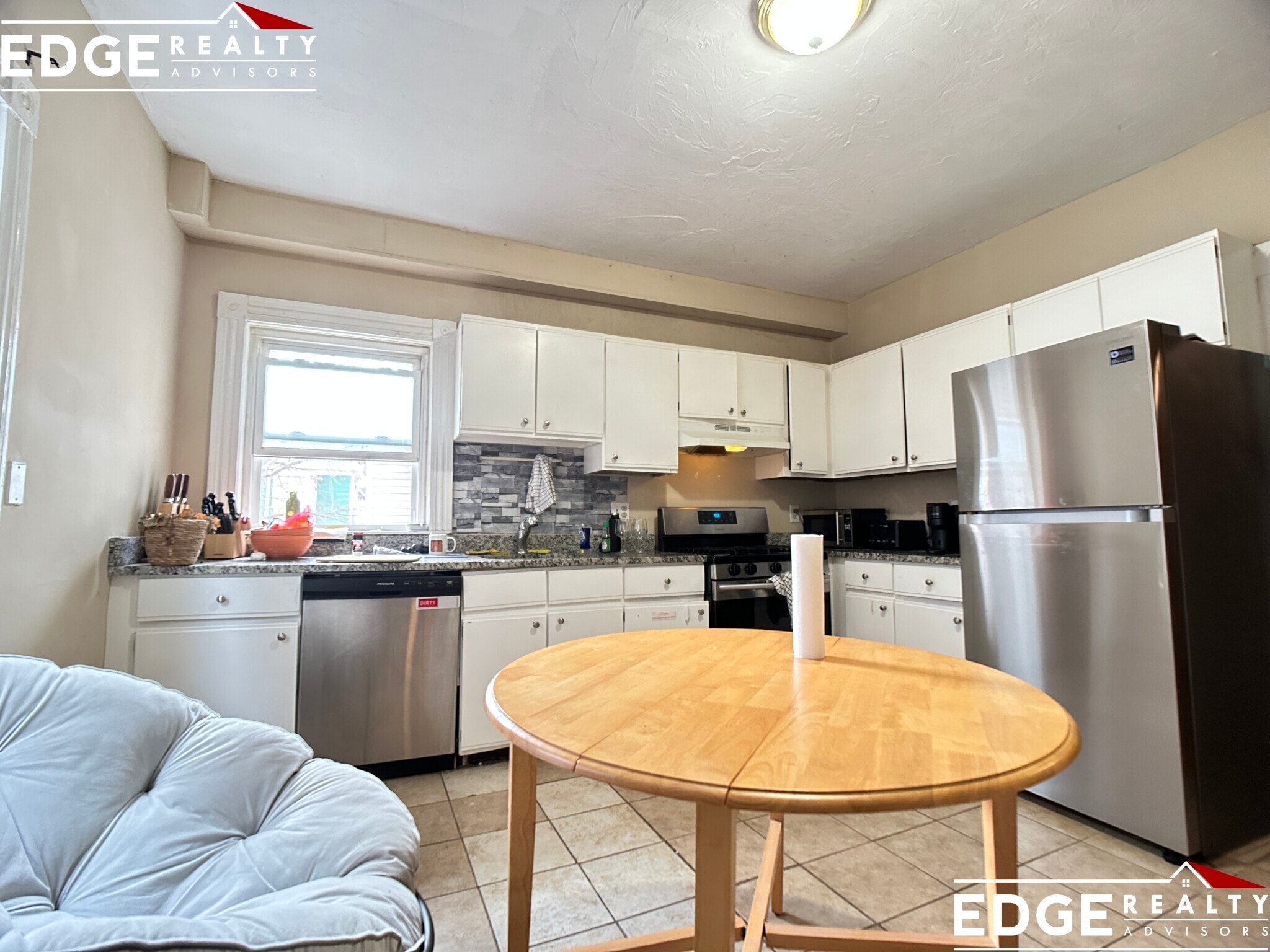 Building Photo - 43 Pratt St