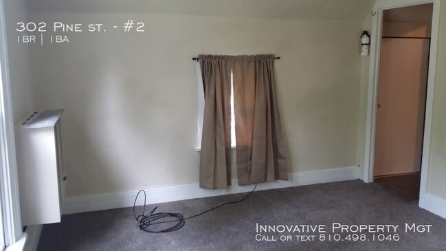 Building Photo - 302 Pine St