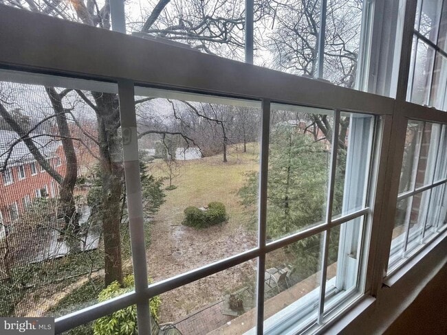 Building Photo - 1616 Preston Rd