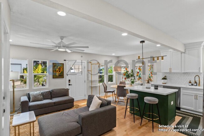 Building Photo - 3473 Birdsall Ave