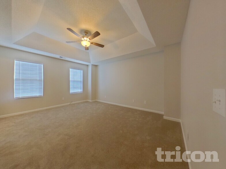 Building Photo - 1422 Gentry Ct