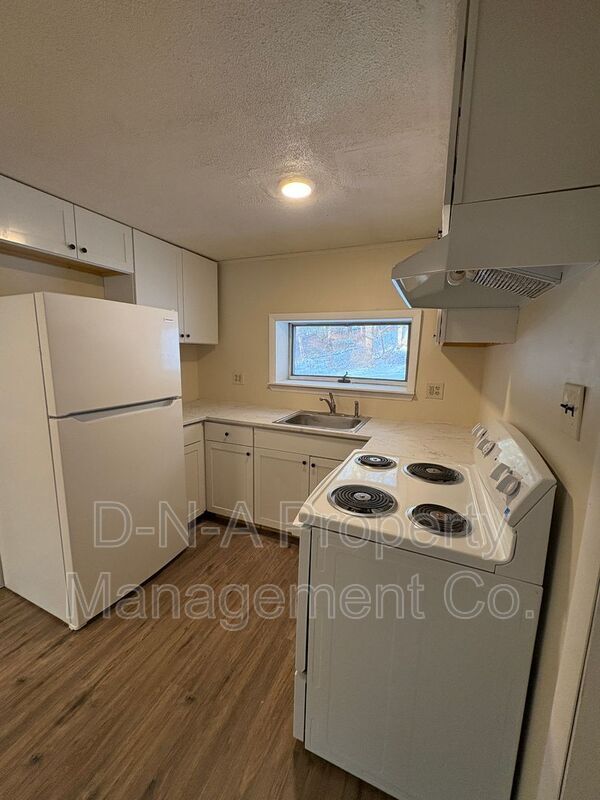 Building Photo - 2535 PA-390