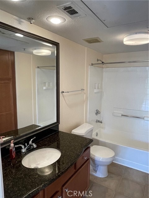 Building Photo - 1965 Las Colinas Cir