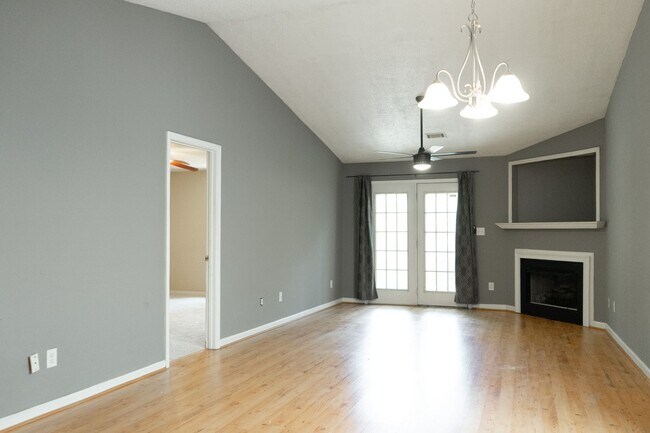 Building Photo - 2039 Emerald Bay Dr