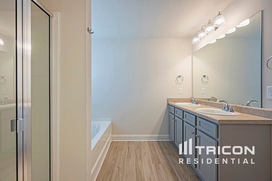 Building Photo - 228 Margrave Dr