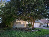 Building Photo - 514 Hughes Dr