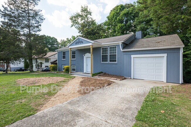 Building Photo - 2369 Brenda Dr SE