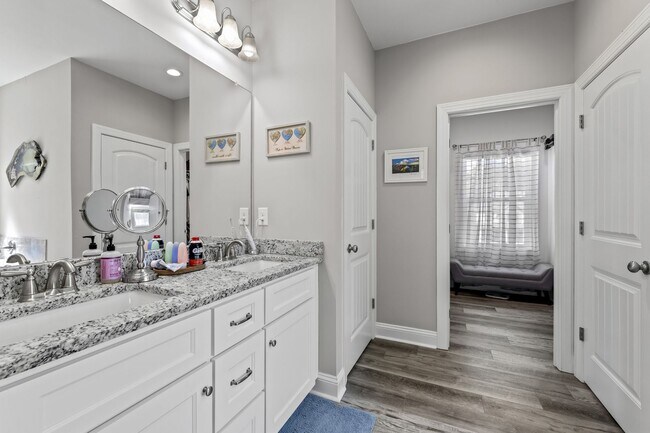 Building Photo - 229 Egret Point Dr