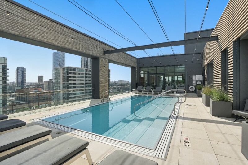 Building Photo - 177 N Desplaines St