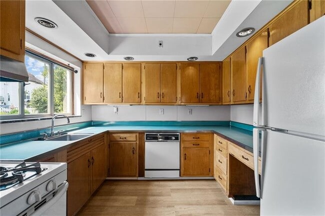 Building Photo - 1306 Ridge Ave