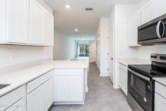 Building Photo - 243 Sage Br St