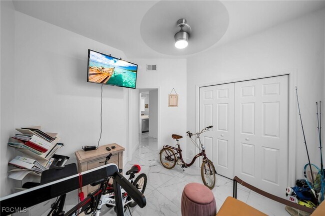 Building Photo - 1024 Mainsail Dr