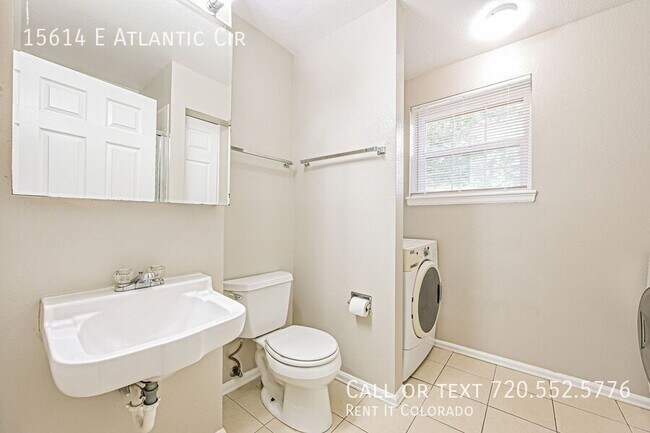 Building Photo - 15614 E Atlantic Cir