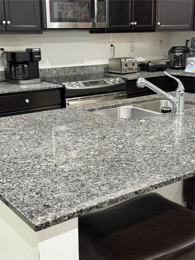 Building Photo - 3483 W 97th St