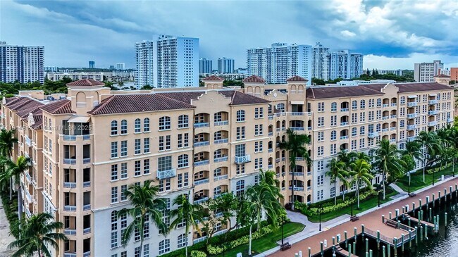 Building Photo - 3001 NE 185th St