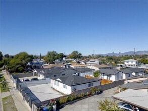 Building Photo - 10503 Cantara St