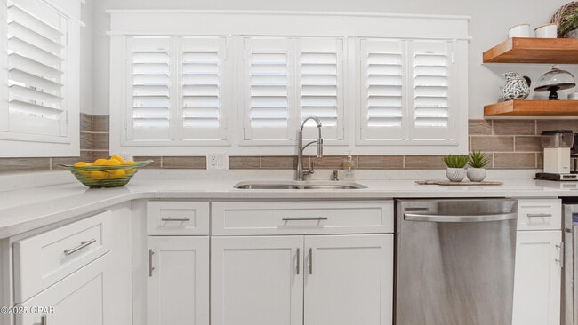 Building Photo - 2501 High Ave