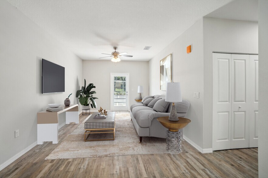 Building Photo - 14522 N Nebraska Ave