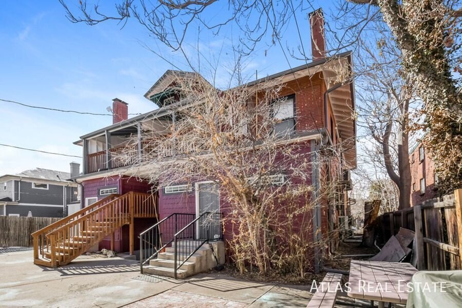 Building Photo - 1066 N Clarkson St