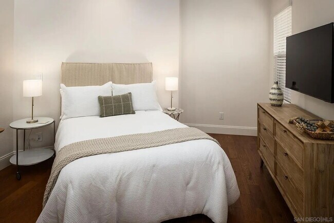 Building Photo - "Cozy 2-Bed Retreat in Chula Vista – Your Perfect California Haven!"