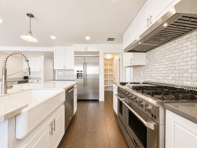 Building Photo - Beautifully updated and upgraded Chardonnay Hills house for rent