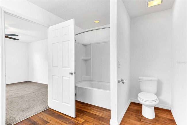 Building Photo - 661 Swallowtail Dr