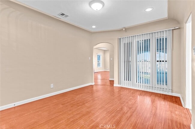 Building Photo - 9807 S Denker Ave