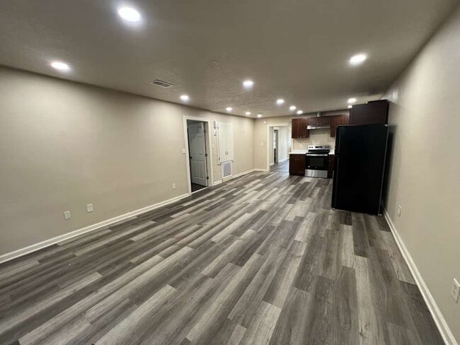 Building Photo - 4060 Usan St