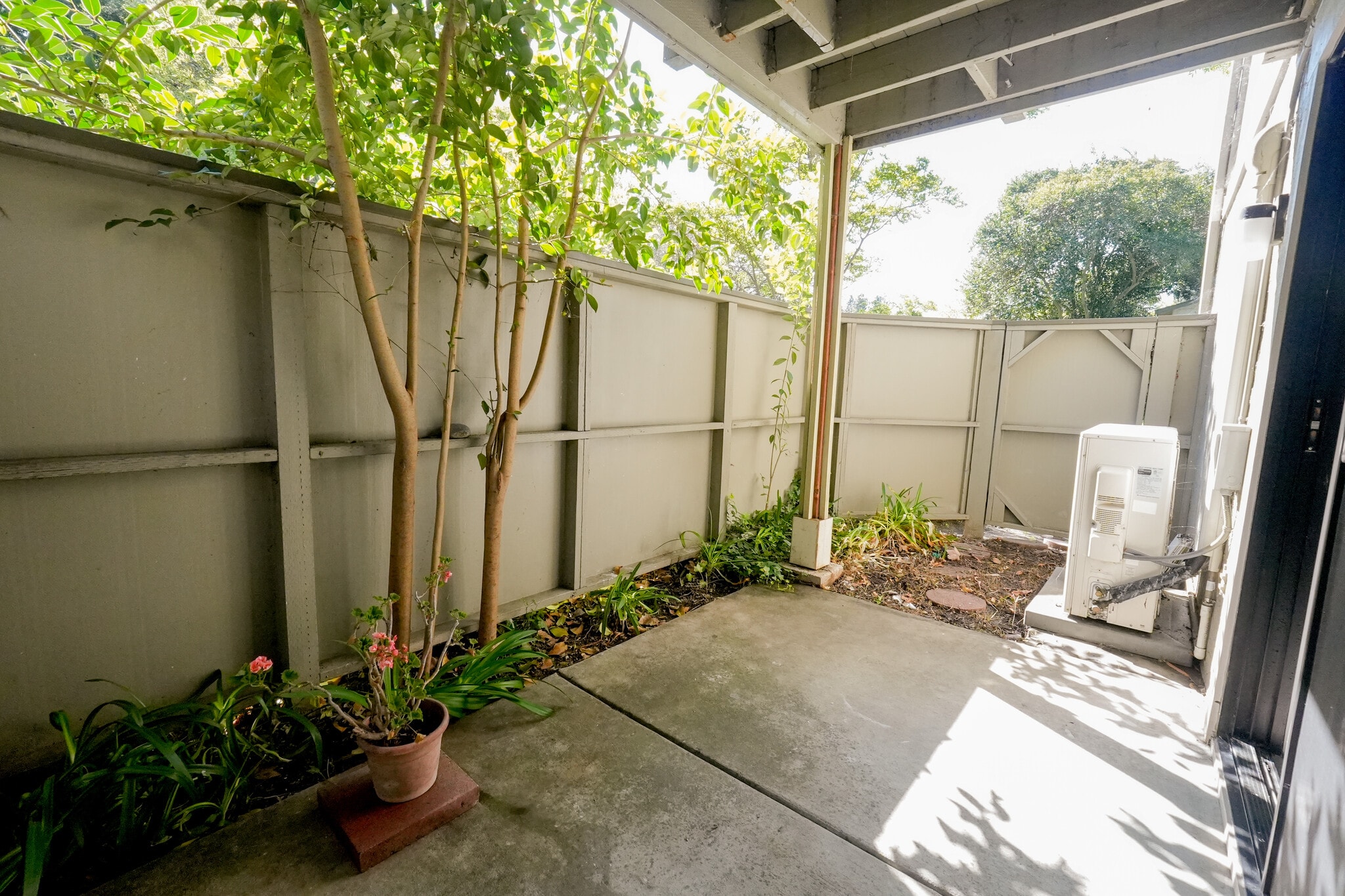 2nd Porch-infront of living room - 4952 Flat Rock Cir