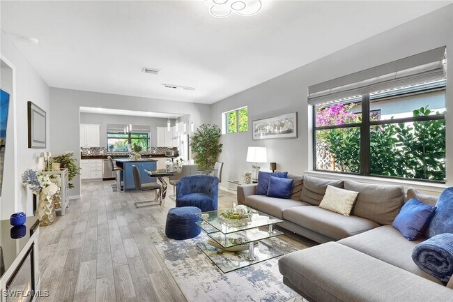 Building Photo - 10908 Clarendon St